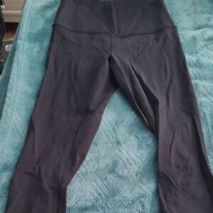 Lululemon Cropped Leggings
